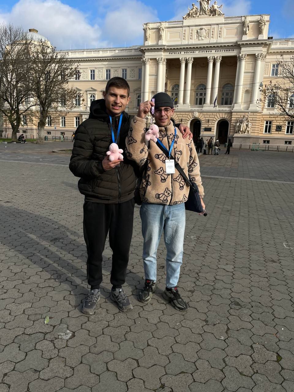 Команда біля ЛНУ — ICPC 2024